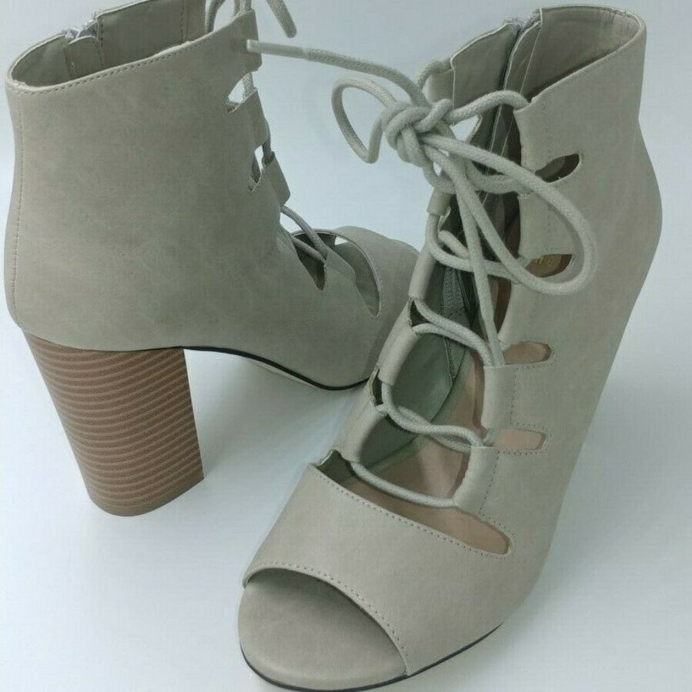 NEW Mix No. 6 Taupe Lace Up Heel Sandal Size 7.5